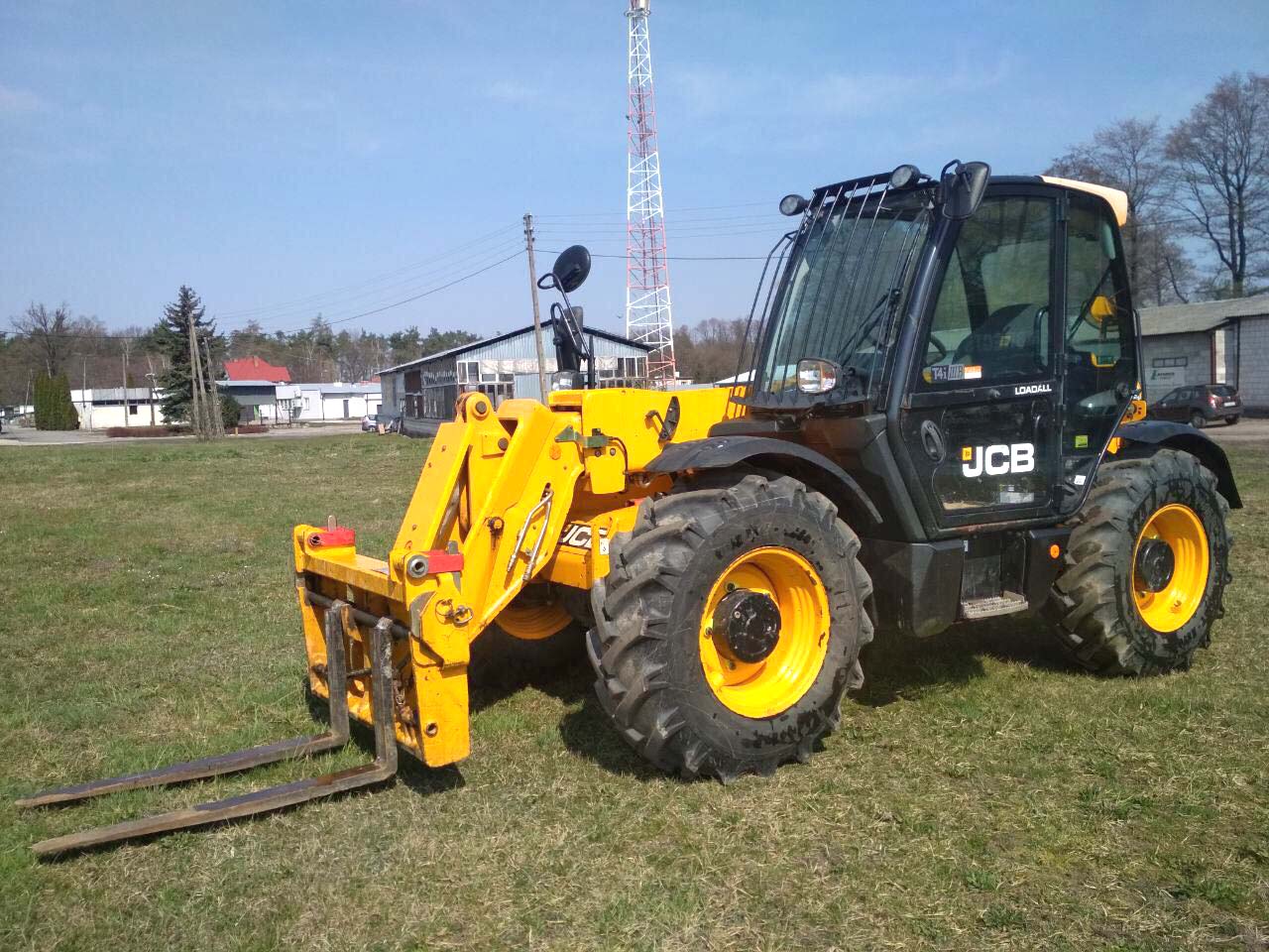 Ladowarka teleskopowa JCB 531-70