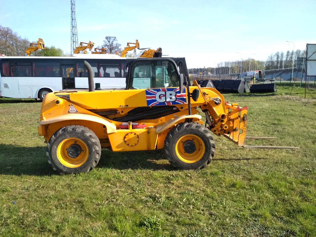 Ladowarka teleskopowa JCB 520-50